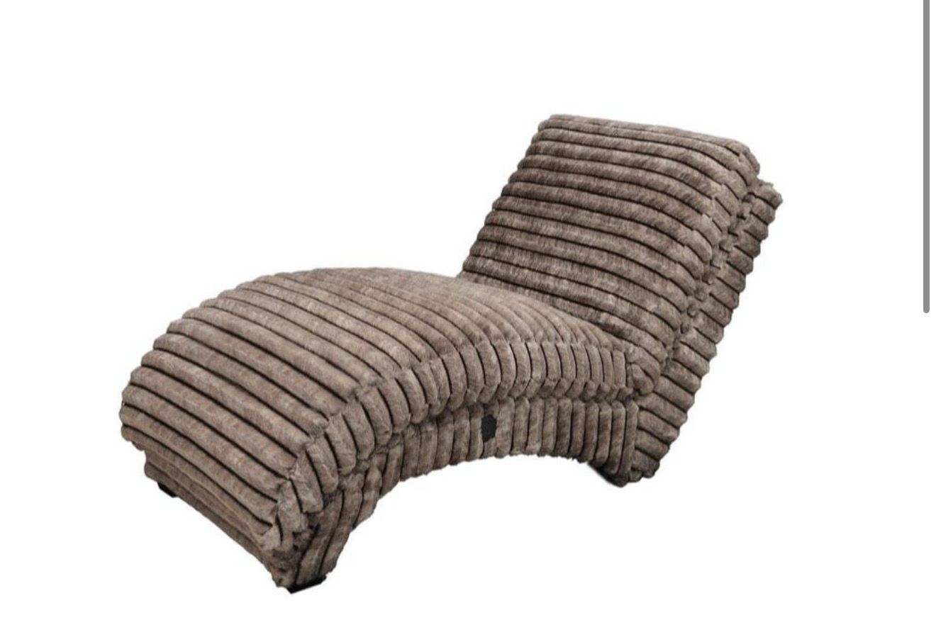 2400 Chaise chair